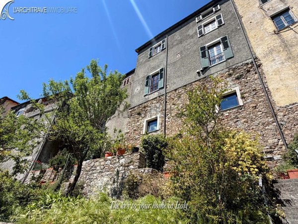 casa indipendente in vendita a Fosdinovo