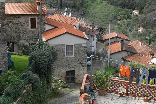 casa indipendente in vendita a Fosdinovo