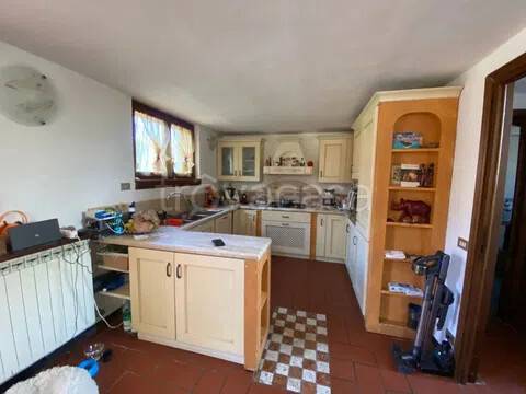 appartamento in vendita a Fosdinovo in zona Caniparola