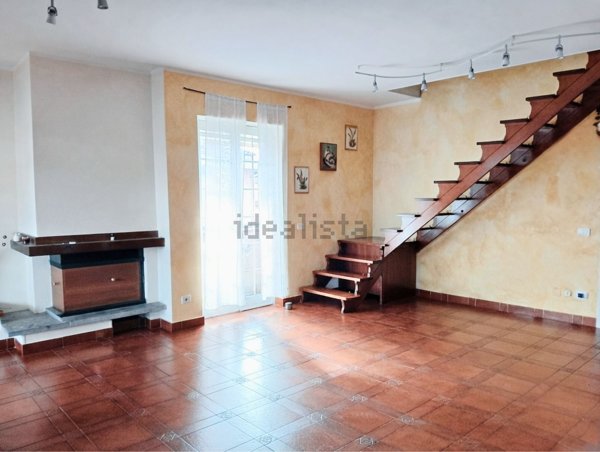 casa indipendente in vendita a Fosdinovo in zona Caniparola