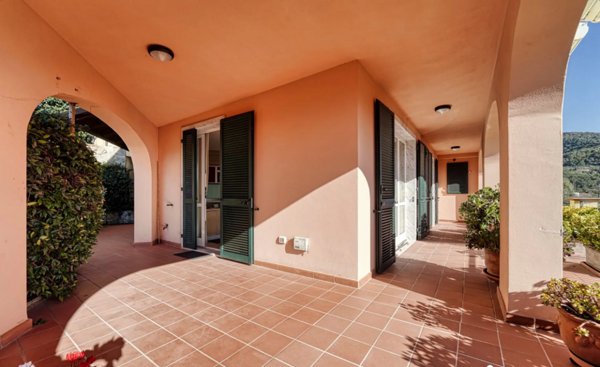 casa indipendente in vendita a Fosdinovo in zona Caniparola