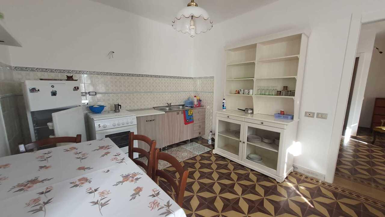 casa indipendente in vendita a Fosdinovo in zona Carignano