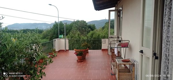 appartamento in vendita a Fosdinovo in zona Caniparola