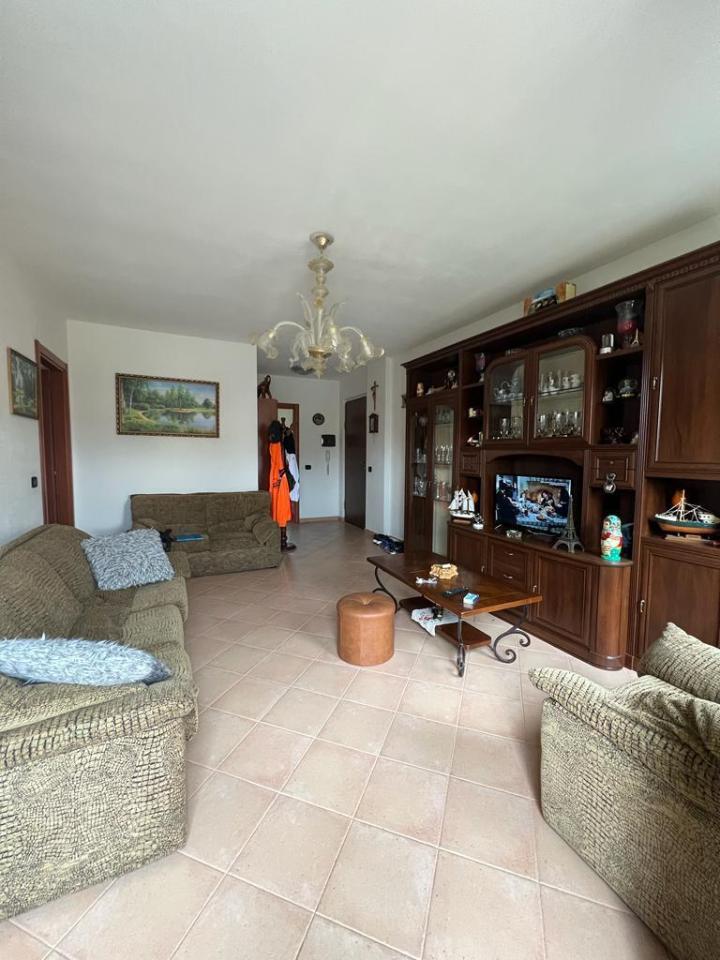 appartamento in vendita a Licciana Nardi in zona Terrarossa