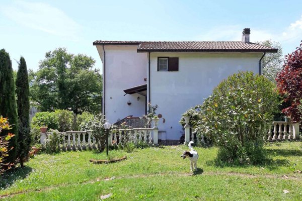 casa indipendente in vendita a Licciana Nardi