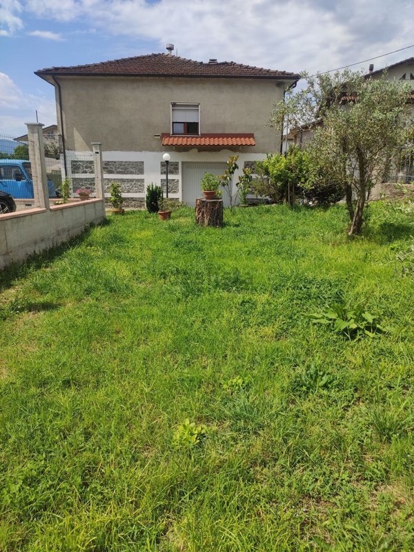 casa indipendente in vendita a Licciana Nardi