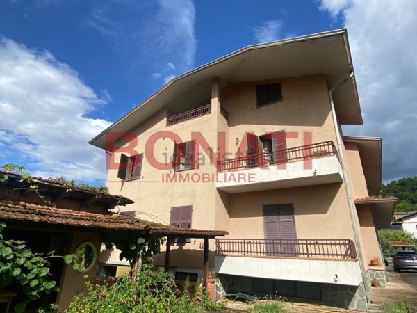 casa indipendente in vendita a Licciana Nardi in zona Monti