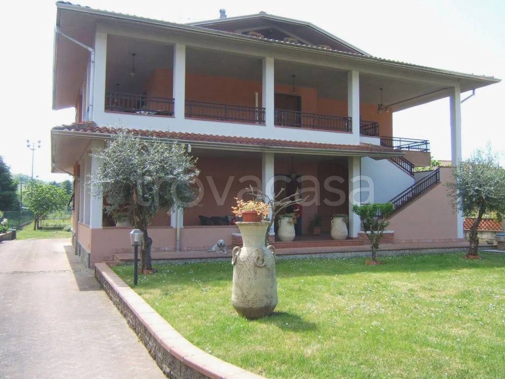casa indipendente in vendita a Licciana Nardi in zona Monti