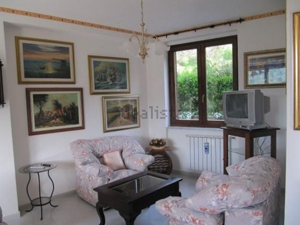 appartamento in vendita a Licciana Nardi