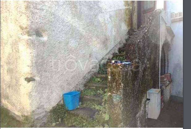 appartamento in vendita a Licciana Nardi in zona Monti