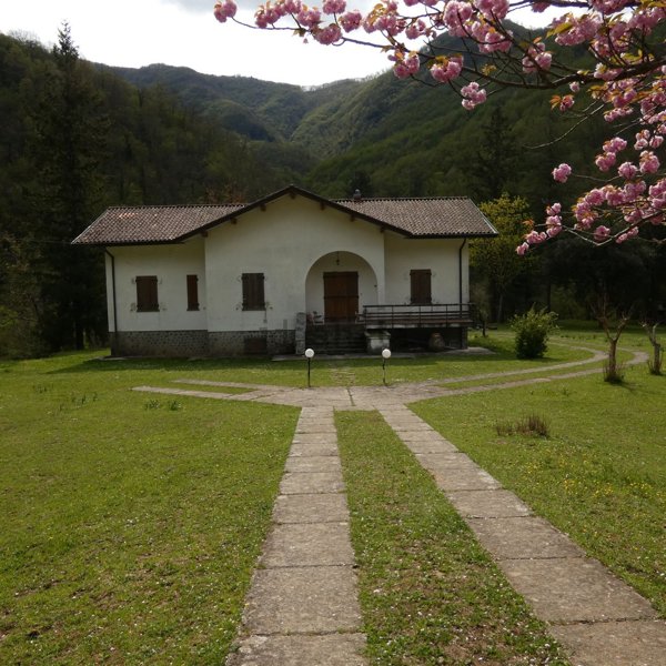 casa indipendente in vendita a Licciana Nardi