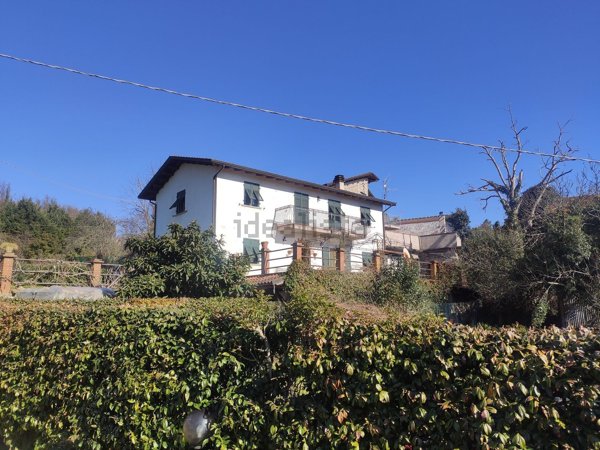 casa indipendente in vendita a Licciana Nardi