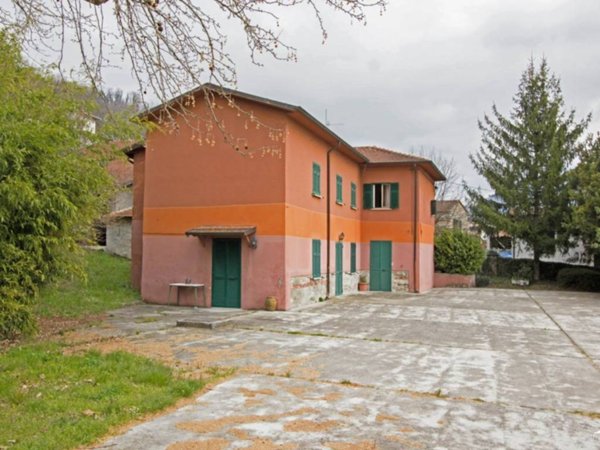 villa in vendita a Licciana Nardi in zona Monti