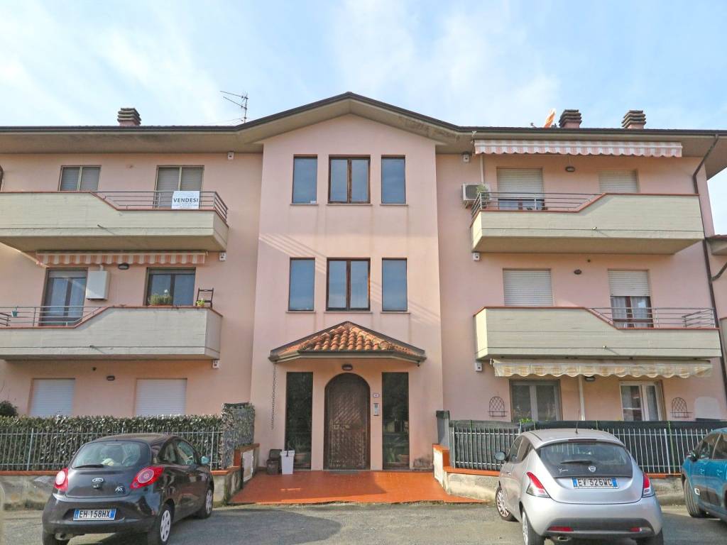 appartamento in vendita a Licciana Nardi in zona Terrarossa