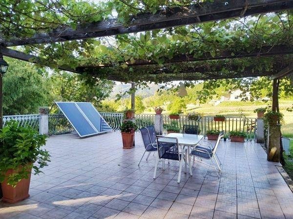 casa indipendente in vendita a Licciana Nardi in zona Monti