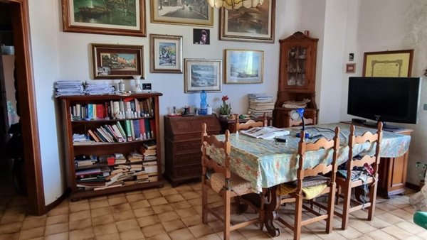 appartamento in vendita a Licciana Nardi in zona Terrarossa