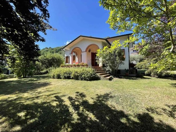 casa indipendente in vendita a Licciana Nardi