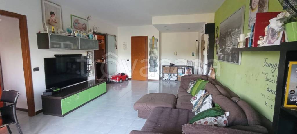 appartamento in vendita a Licciana Nardi in zona Terrarossa