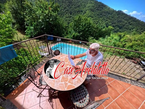 casa indipendente in vendita a Licciana Nardi