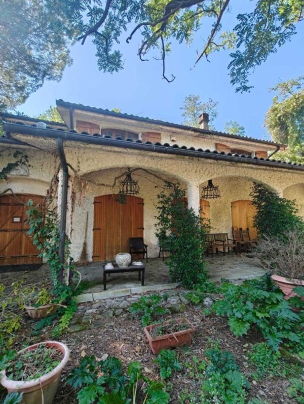 casa indipendente in vendita a Licciana Nardi