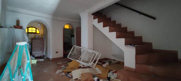appartamento in vendita a Licciana Nardi in zona Monti