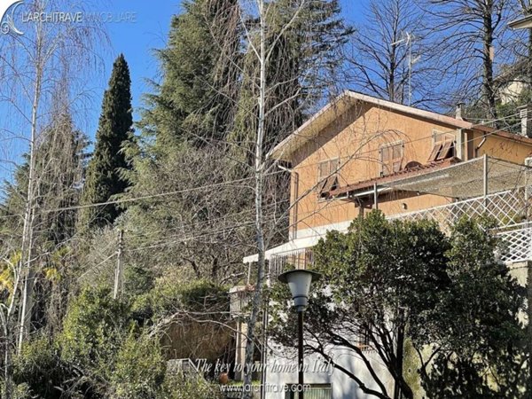 casa indipendente in vendita a Licciana Nardi