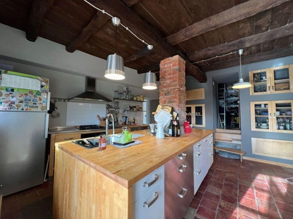 casa indipendente in vendita a Licciana Nardi