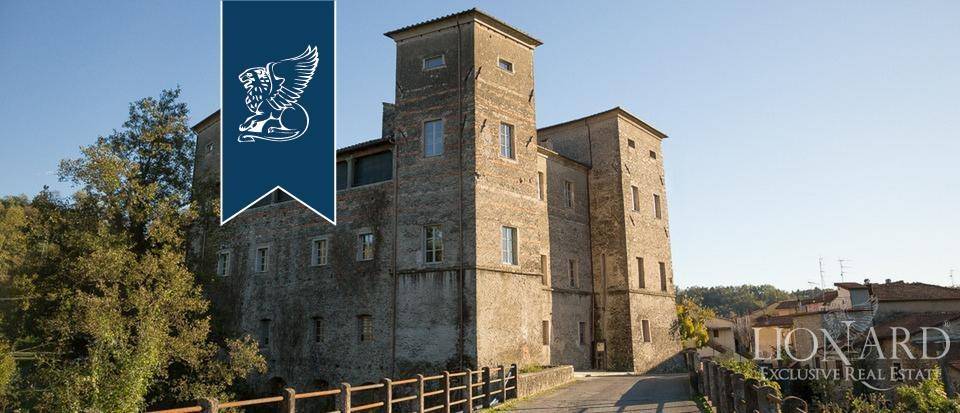 intera palazzina in vendita a Licciana Nardi