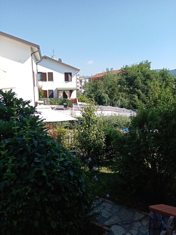 casa indipendente in vendita a Licciana Nardi