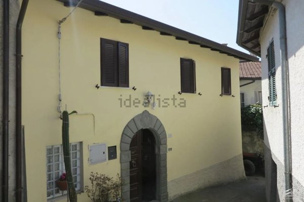 casa indipendente in vendita a Licciana Nardi