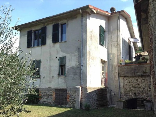 casa indipendente in vendita a Licciana Nardi in zona Tavernelle