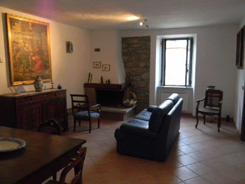 appartamento in vendita a Licciana Nardi