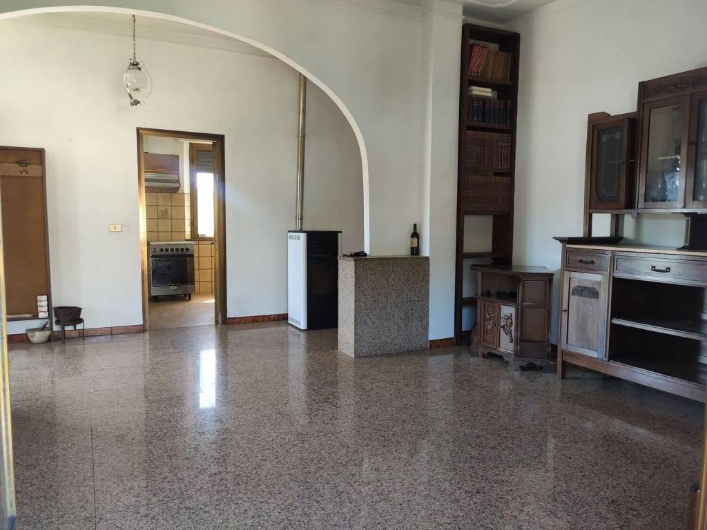 appartamento in vendita a Licciana Nardi in zona Monti