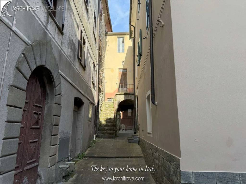 casa indipendente in vendita a Licciana Nardi