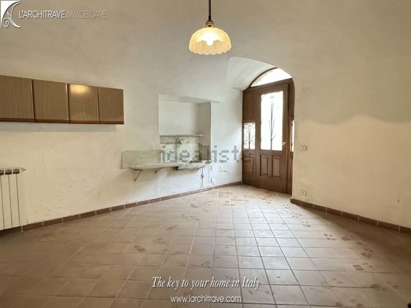 casa indipendente in vendita a Licciana Nardi