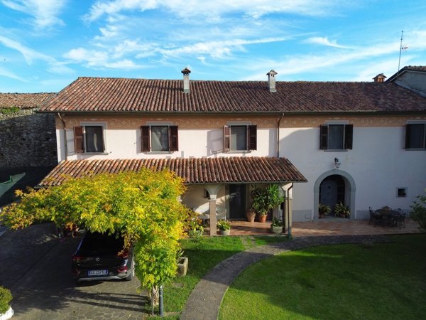 casa indipendente in vendita a Licciana Nardi