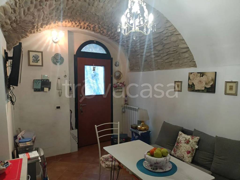 casa indipendente in vendita a Licciana Nardi in zona Terrarossa