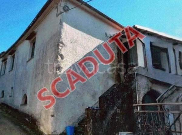 appartamento in vendita a Licciana Nardi in zona Monti