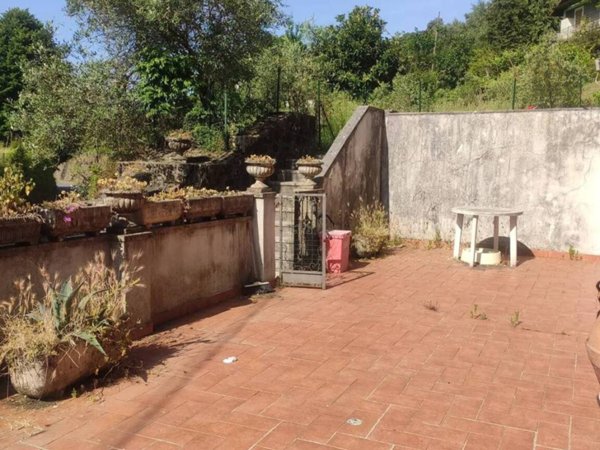 appartamento in vendita a Licciana Nardi