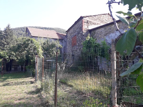 appartamento in vendita a Licciana Nardi