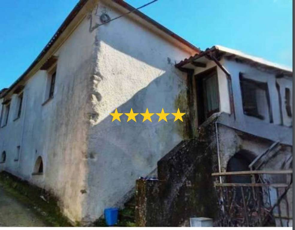 appartamento in vendita a Licciana Nardi in zona Monti