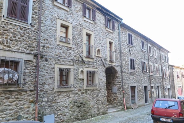 casa indipendente in vendita a Licciana Nardi