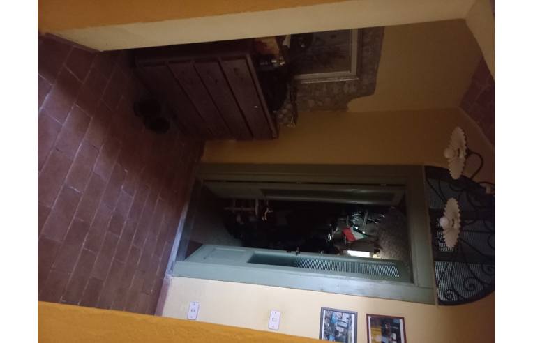 casa indipendente in vendita a Licciana Nardi in zona Terrarossa
