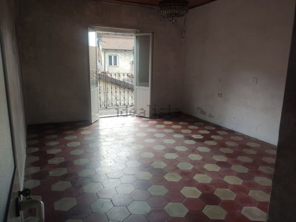 casa indipendente in vendita a Licciana Nardi