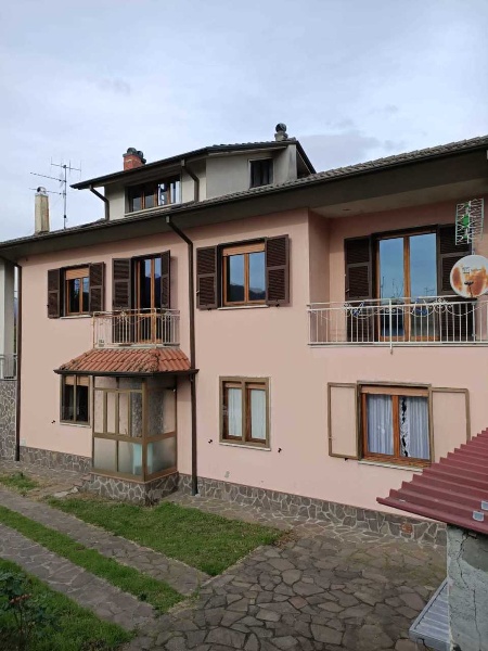 casa indipendente in vendita a Licciana Nardi in zona Terrarossa