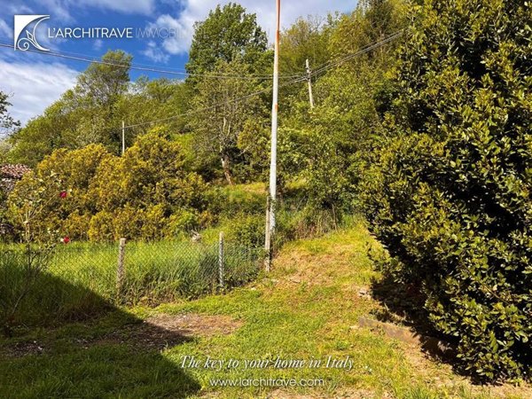casa indipendente in vendita a Licciana Nardi