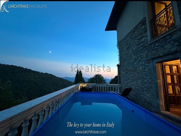 casa indipendente in vendita a Licciana Nardi