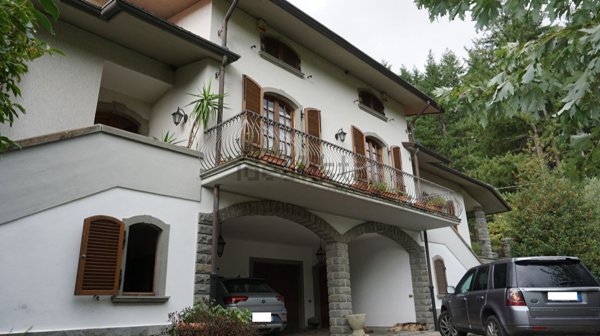 casa indipendente in vendita a Licciana Nardi in zona Tavernelle