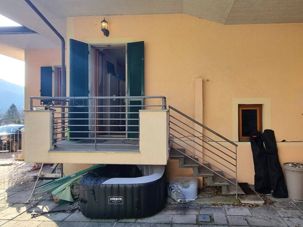 appartamento in vendita a Licciana Nardi in zona Terrarossa