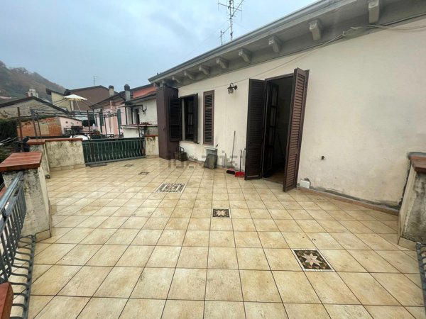 casa indipendente in vendita a Licciana Nardi in zona Monti